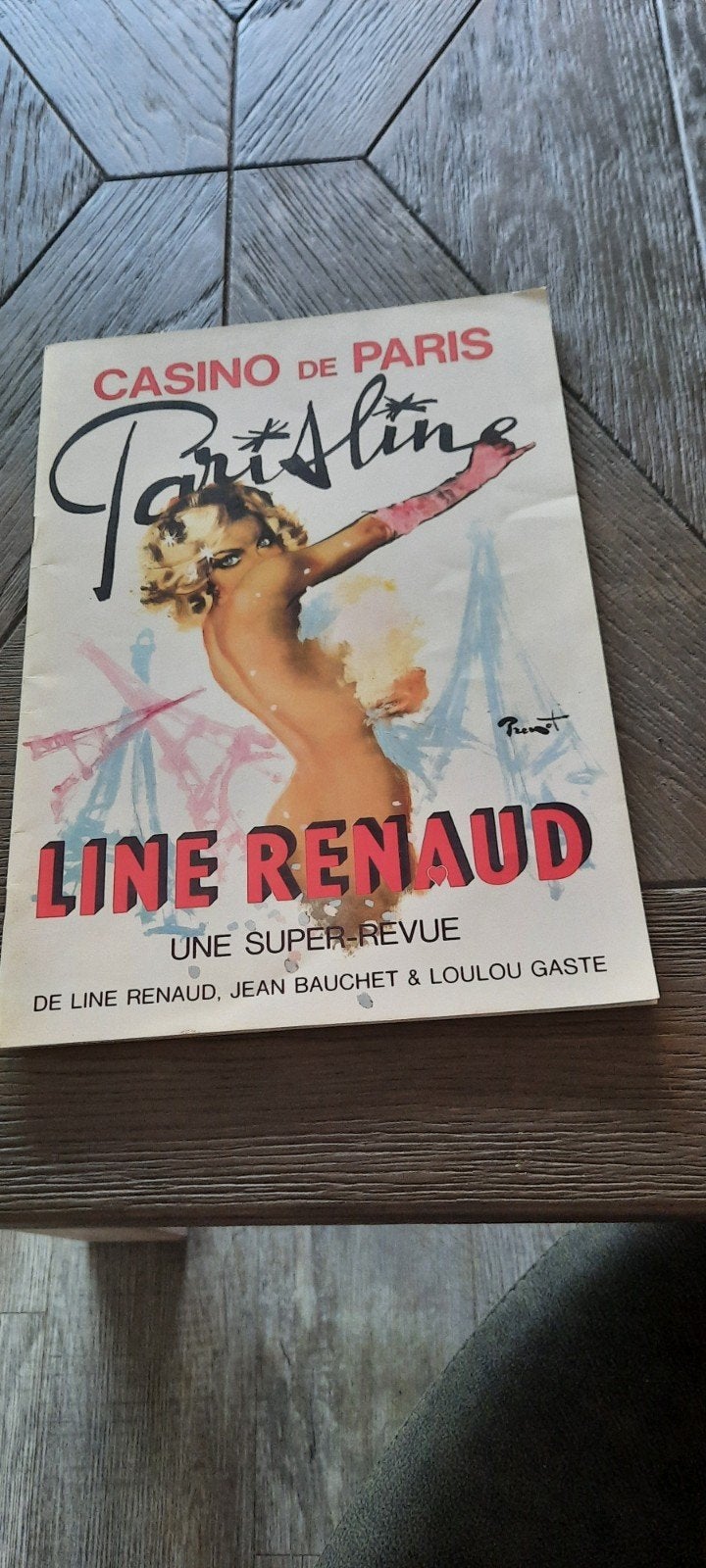 Boek/tijdschrift Casino de Paris, Ophalen of Verzenden, Gelezen