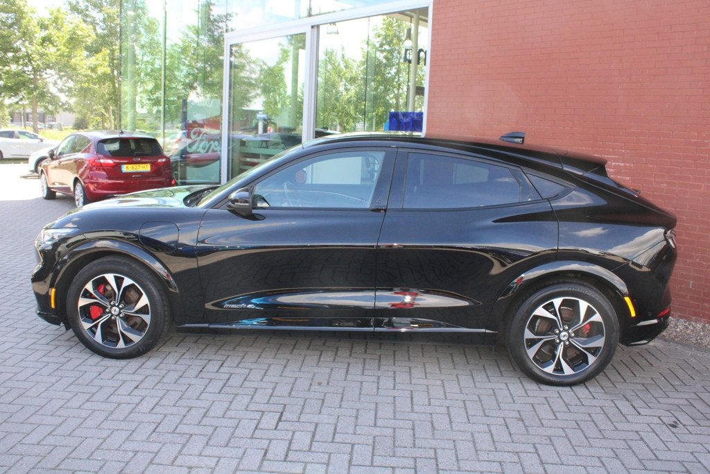 Ford Mustang Mach-E Extended AWD 98 kWh | 60.000 KM | SOH 92, Auto's, Ford, Automaat, 98 kWh, Gebruikt, Zwart