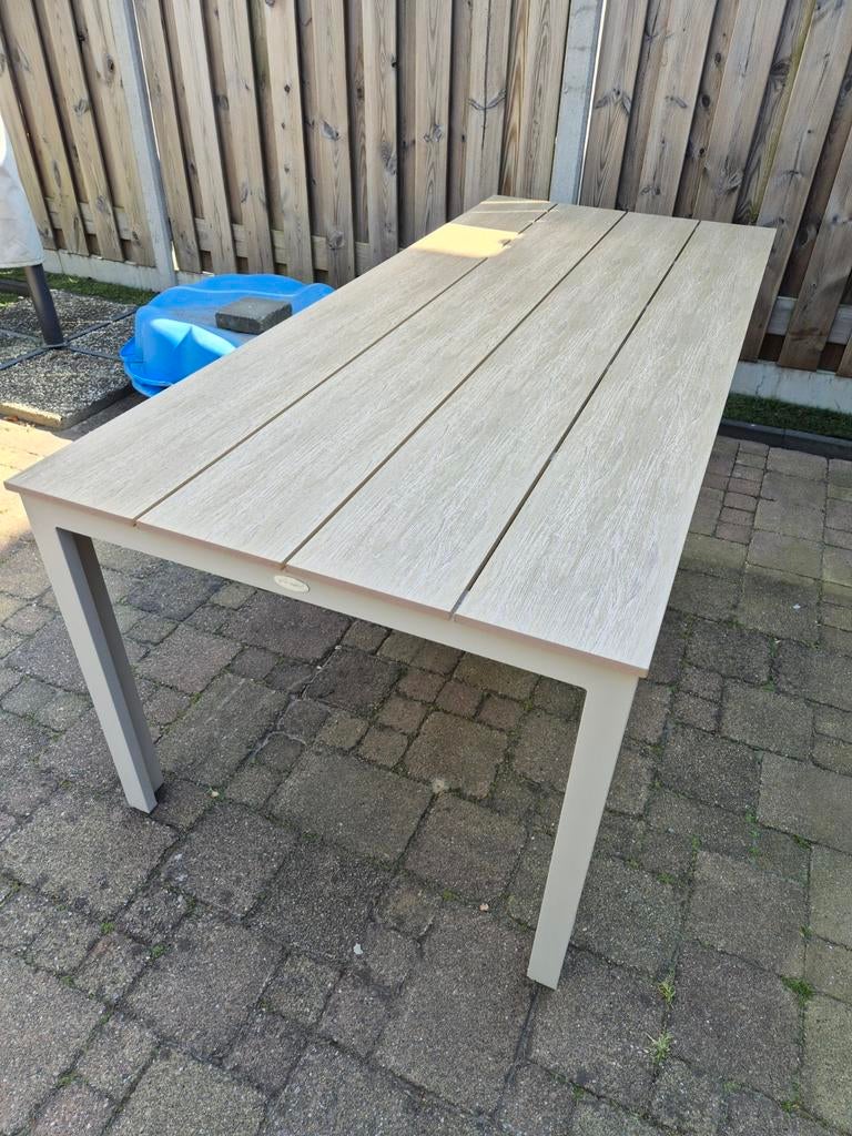 *NIEUW* ongebruikte tuintafel 205 x 90 blad van kunsthout, Tuin en Terras, Tuintafels, Ophalen, Nieuw, Rechthoekig, Aluminium