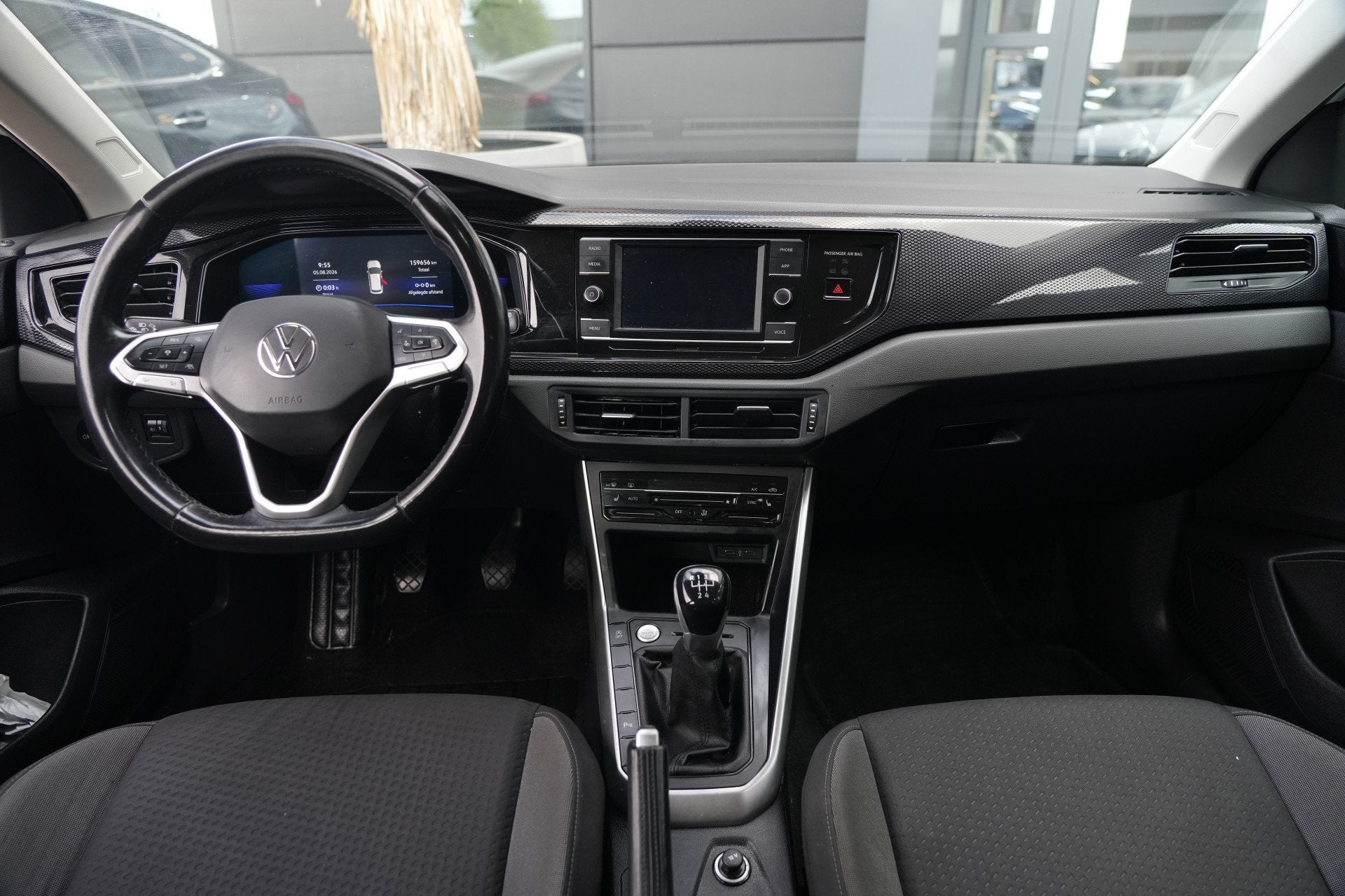 Volkswagen Taigo 1.0 TSI Life 96pk Stoelverwarming/Camera/Ad, Stof, Gebruikt, 610 kg, Wit