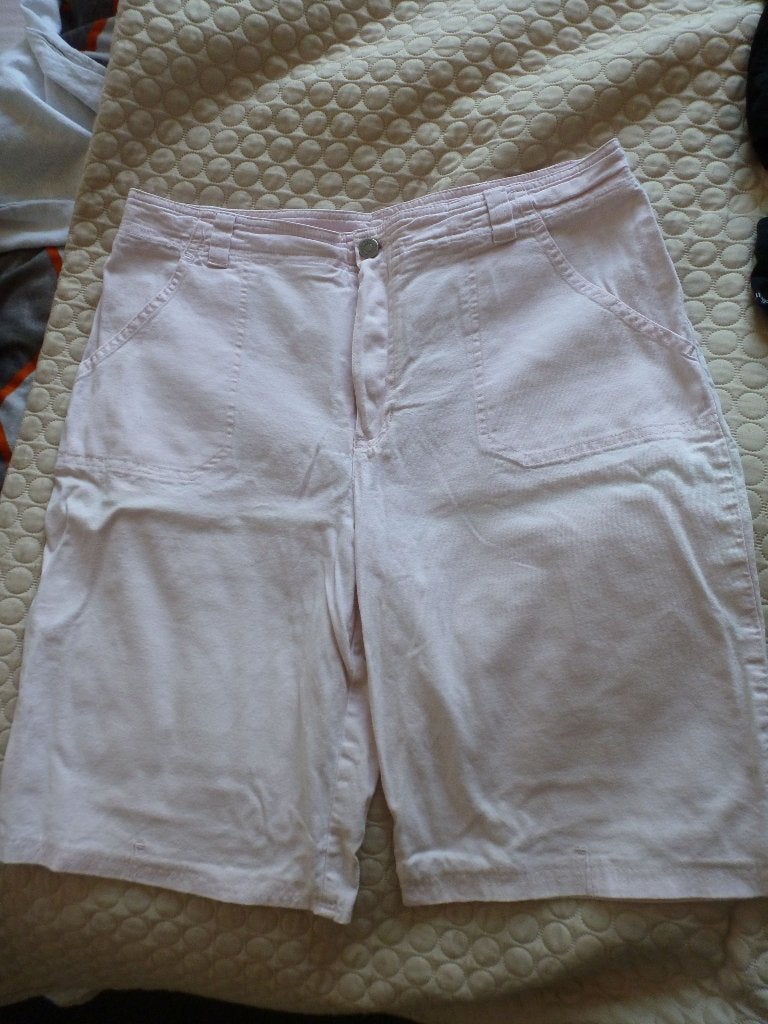 MAC knie broek roze 44 -GRATIS zend, Kleding | Dames, Broeken en Pantalons, Kort, Verzenden, Maat 42/44 (L), Zo goed als nieuw