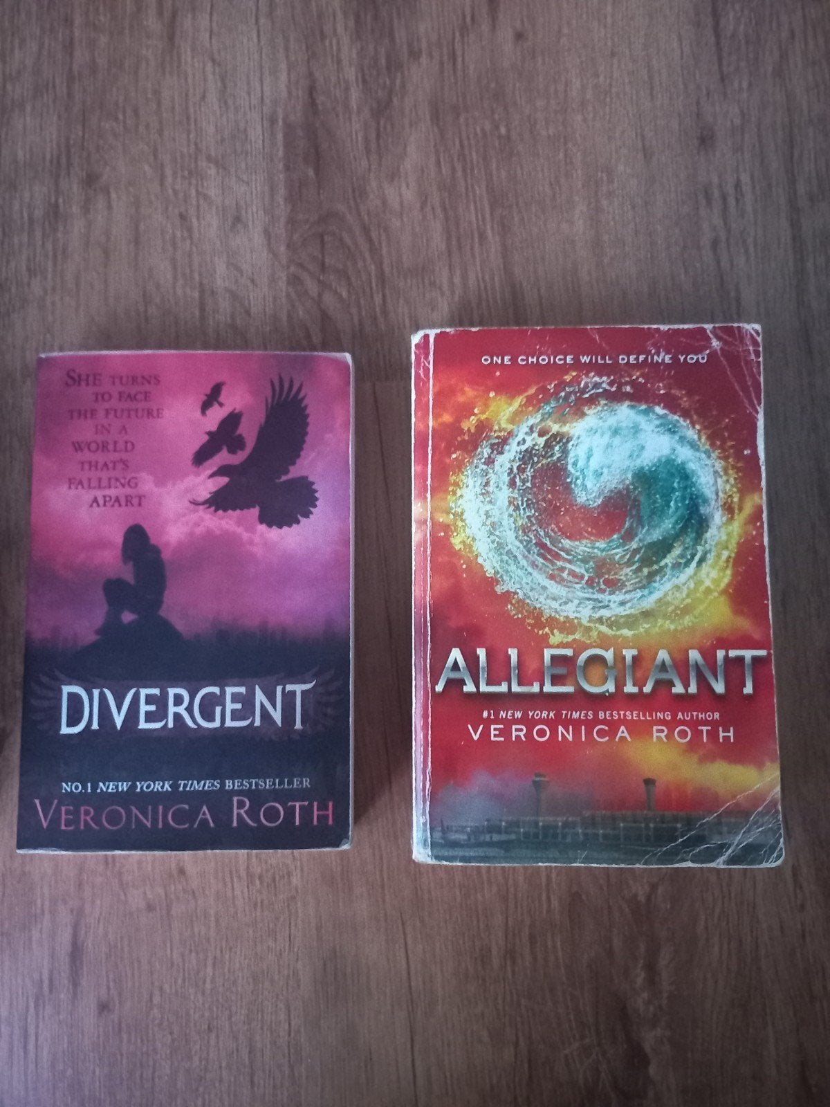 Divergent & Allegiant - Veronica Roth (Engels), Boeken, Ophalen, Gelezen, Veronica Roth, Wereld overig