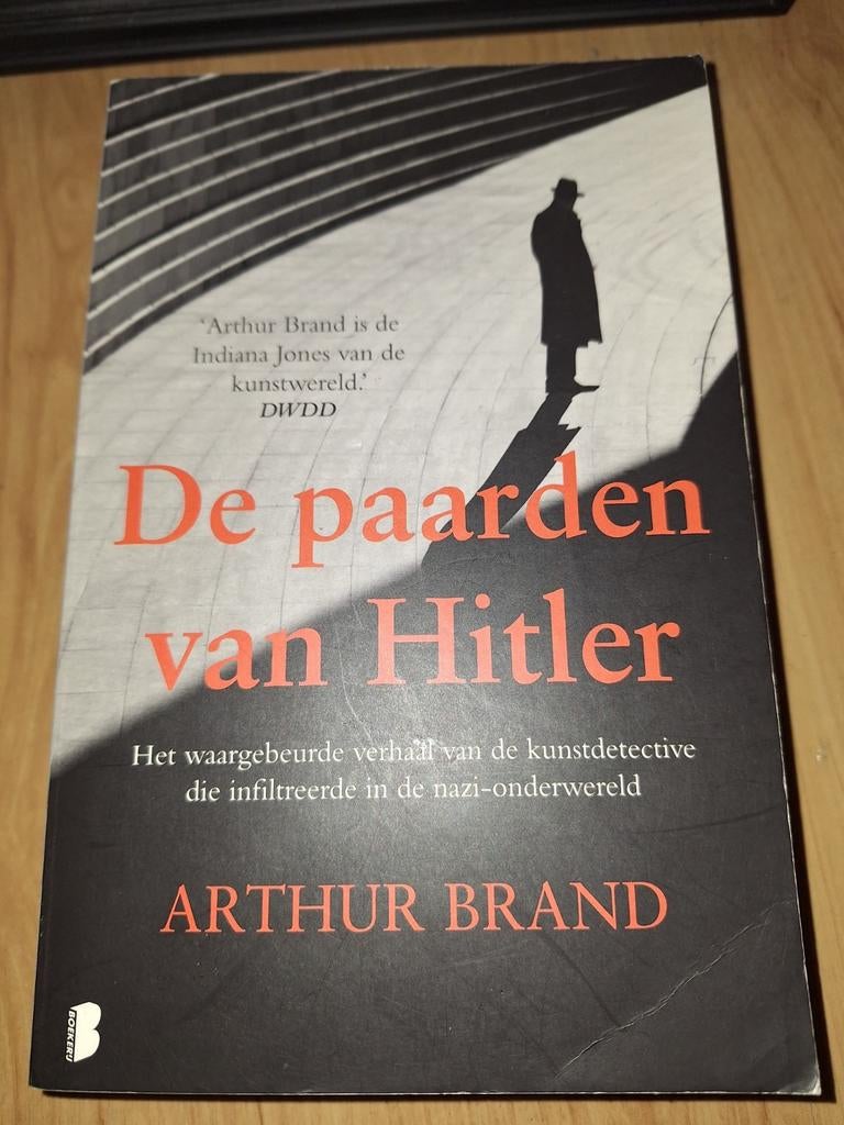 De paarden van Hitler, Boeken, Tweede Wereldoorlog, Arthur brand, Verzenden, Zo goed als nieuw
