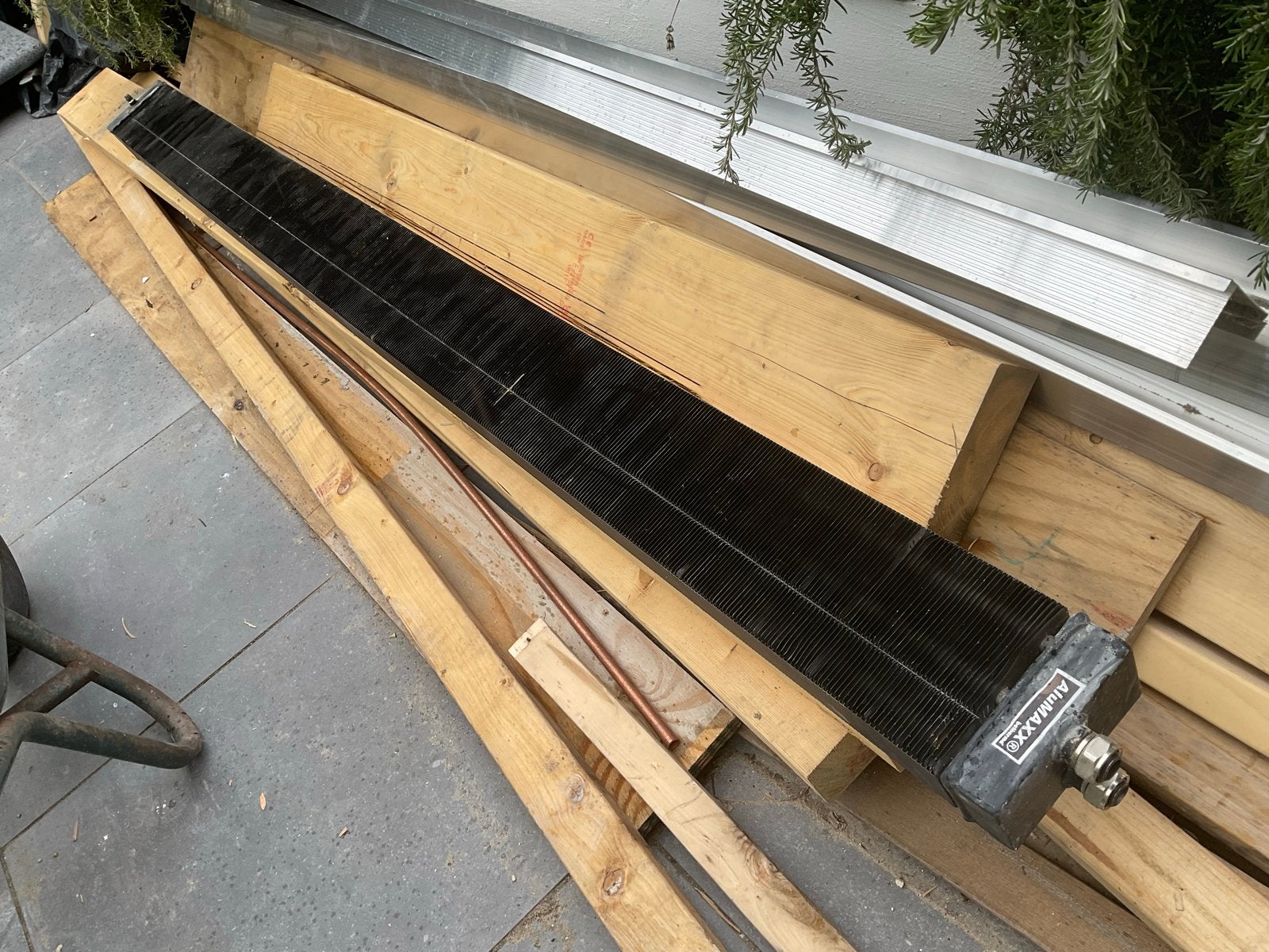 Alumaxx betherma 220cm lange convector voor in convectorput, Ophalen, Gebruikt, Minder dan 30 cm, Radiator