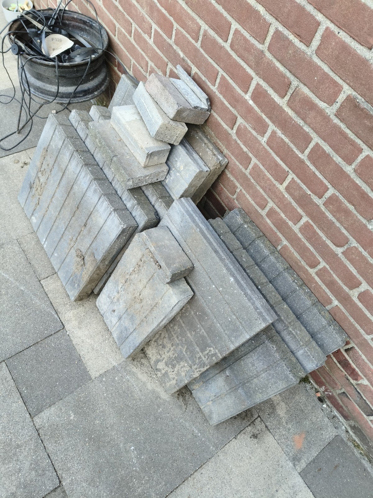 Pallisade 9x, Doe-het-zelf en Verbouw, Dakpannen en Dakbedekking, Ophalen, Steen of Klei, Overige typen, Minder dan 5 m²