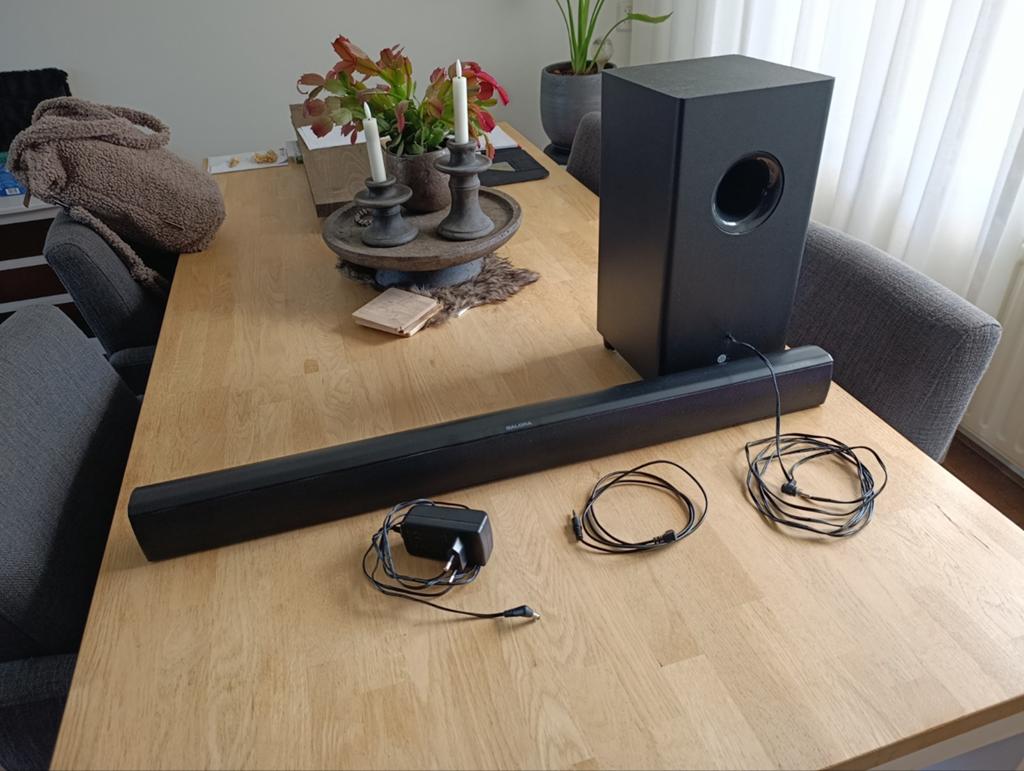 Salora soundbar + subwoofer SBO880/1, Ophalen, Met externe subwoofer, Gebruikt