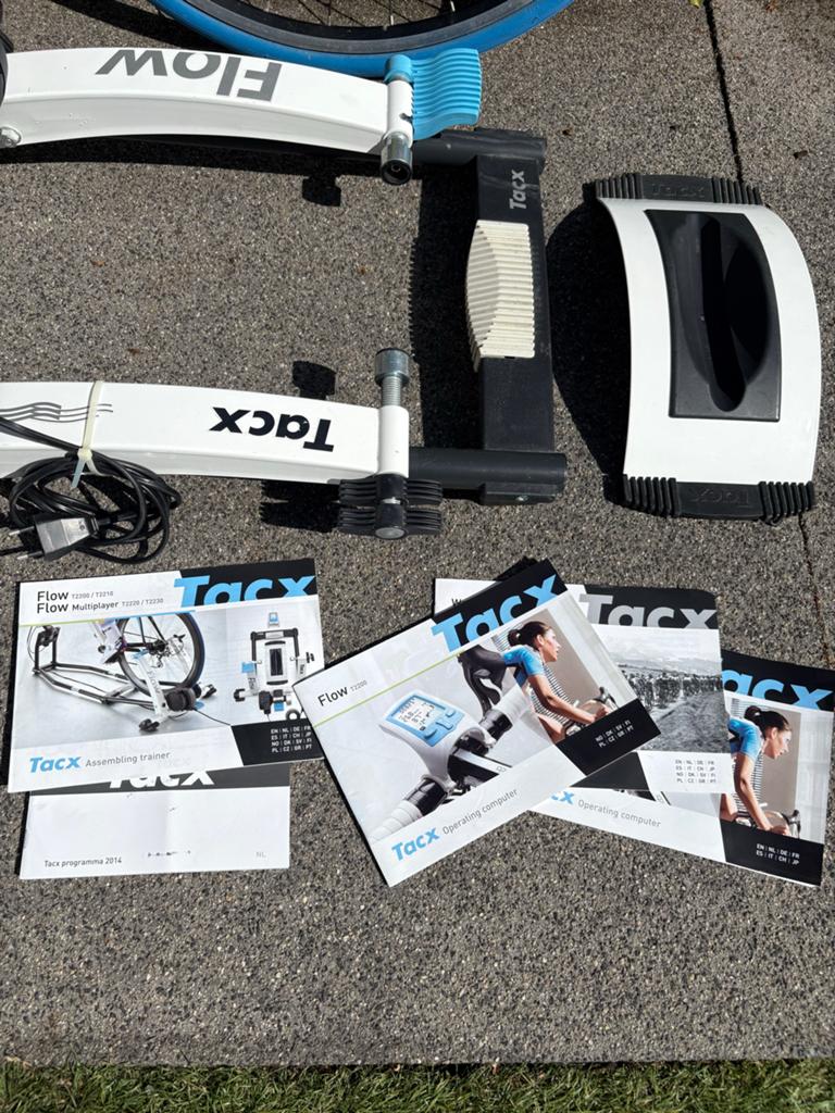 Tacx Flow T2200 fietstrainer - Zo goed als nieuw, Ries-Cycles, Overige typen, Kunststof, Zo goed als nieuw