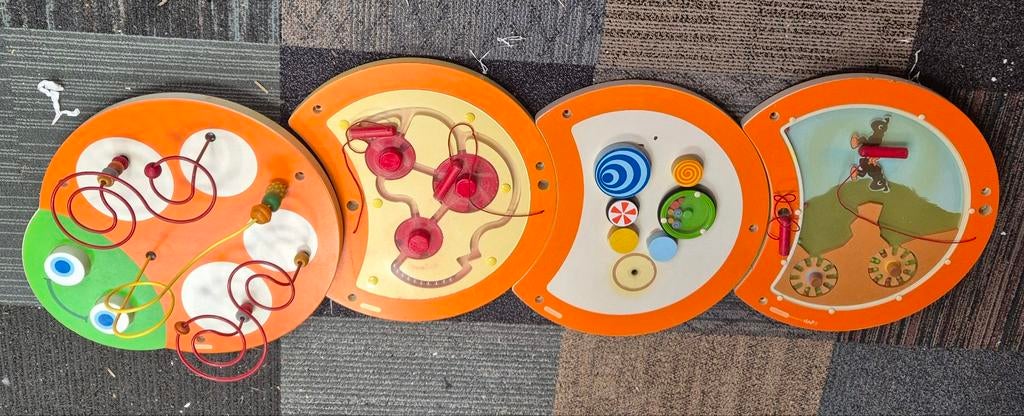Wandpanelen rups voor bijv kinderopvang, Ophalen