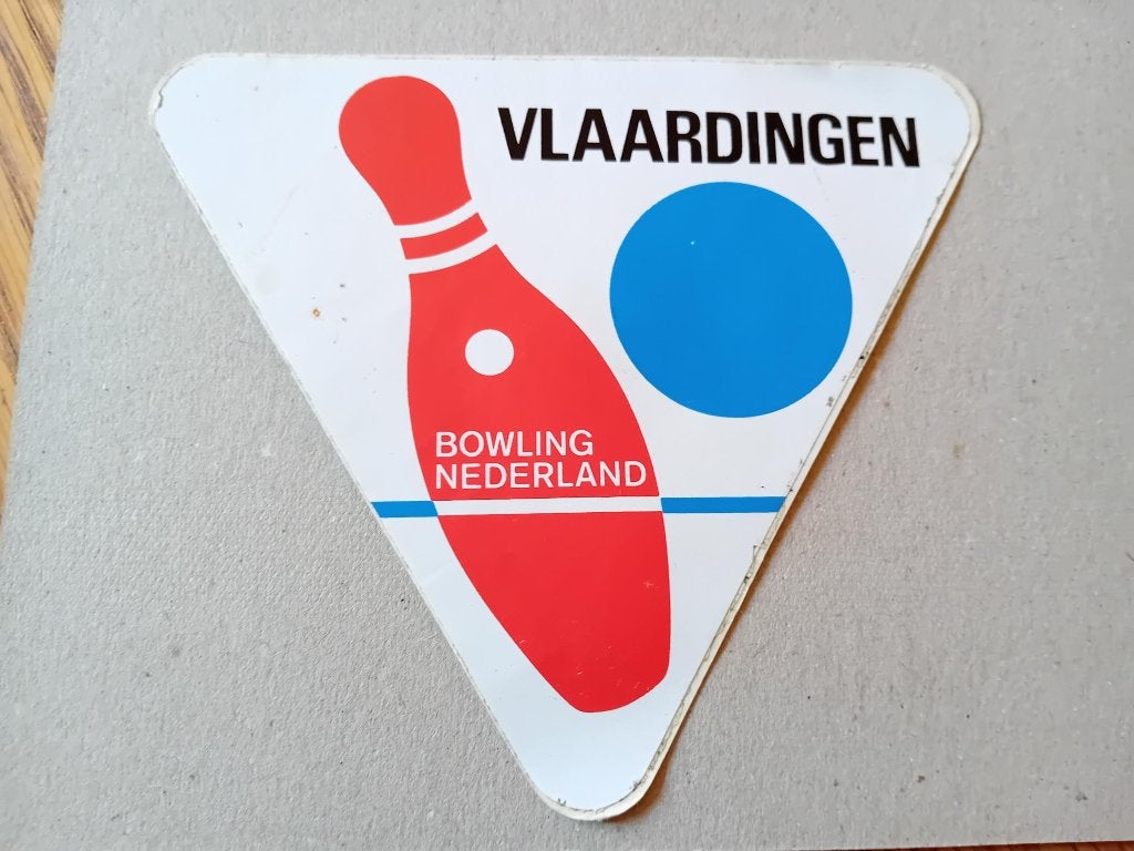 Bowling Nederland sticker Vlaardingen 13x11,5cm, Ophalen of Verzenden, Zo goed als nieuw, Bedrijf of Vereniging