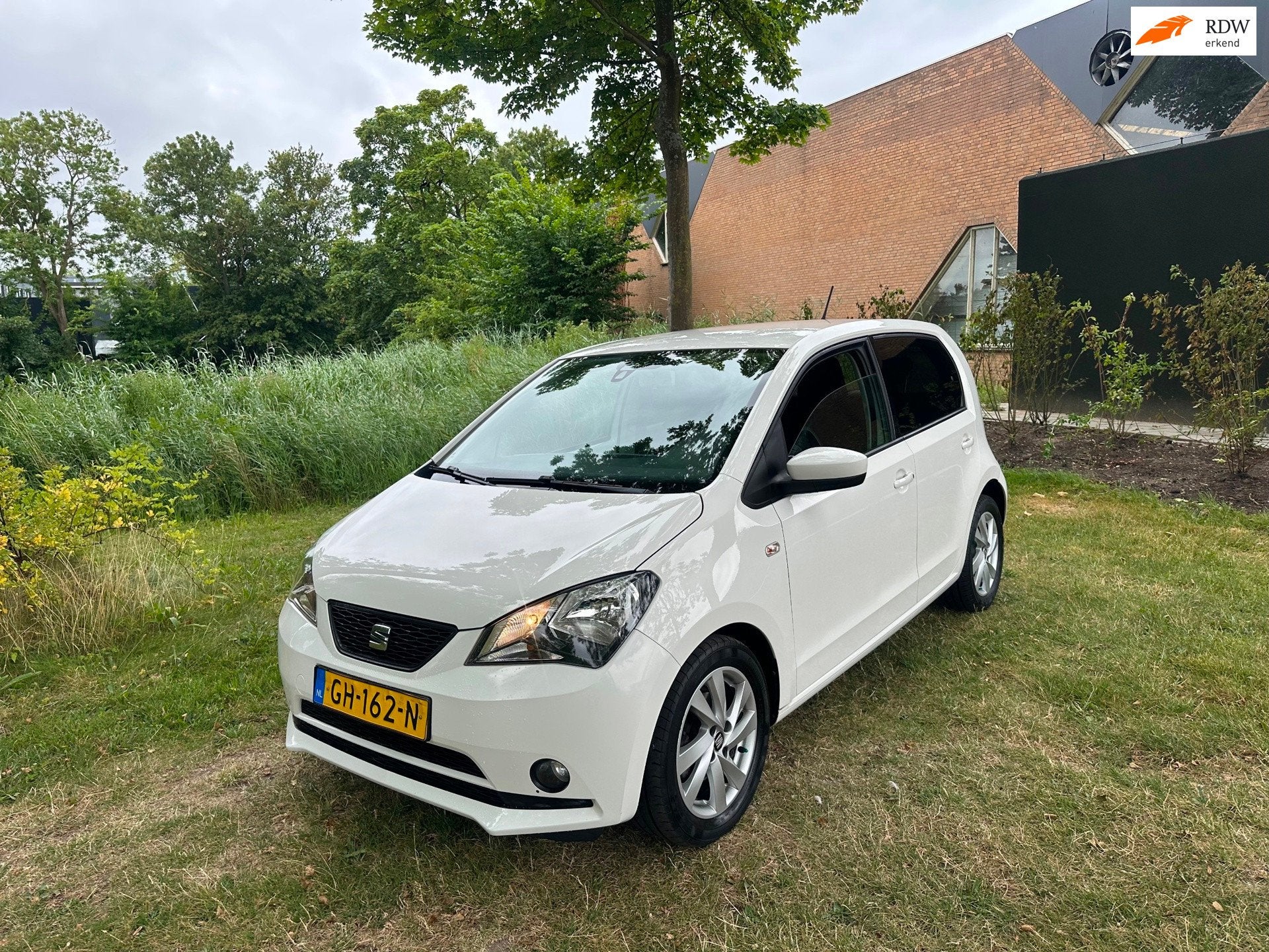 Seat Mii 1.0 Sport Dynamic Airco PDC Stoelverwarming 122DKM, Voorwielaandrijving, Euro 5, Gebruikt, 840 kg