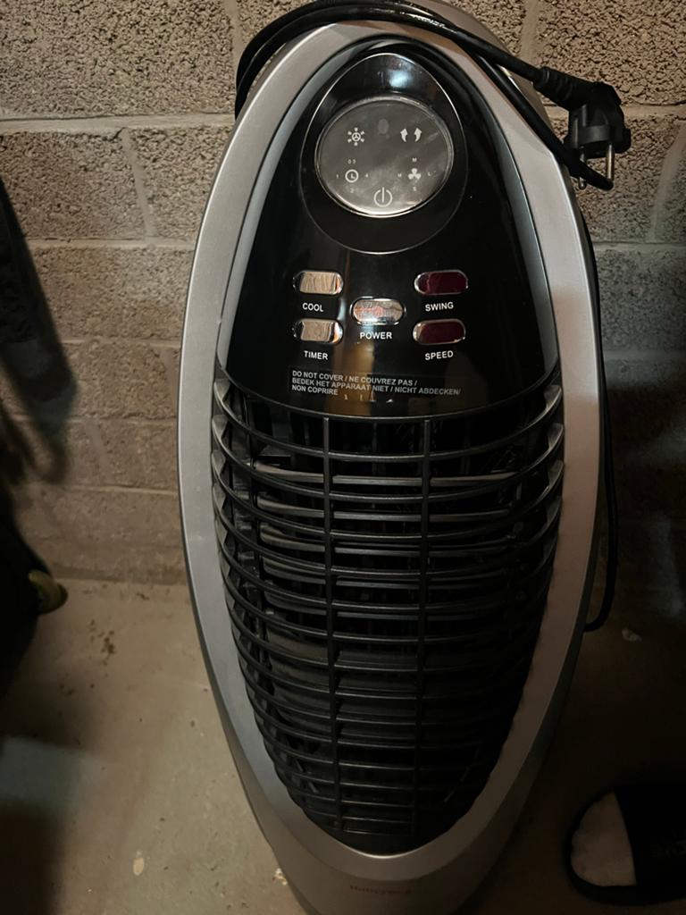 Verplaatsbare luchtkoeler CS10XE Honeywell, Ophalen, Ventilator met afstandsbediening, Zo goed als nieuw, Torenventilator