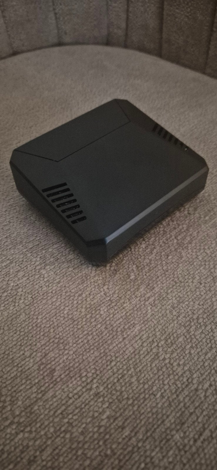 Raspberry Pi 5 8GB Compleet + Argon V3 + 256GB SSD, Ophalen of Verzenden, Zo goed als nieuw, Bescherming voor- en achterkant