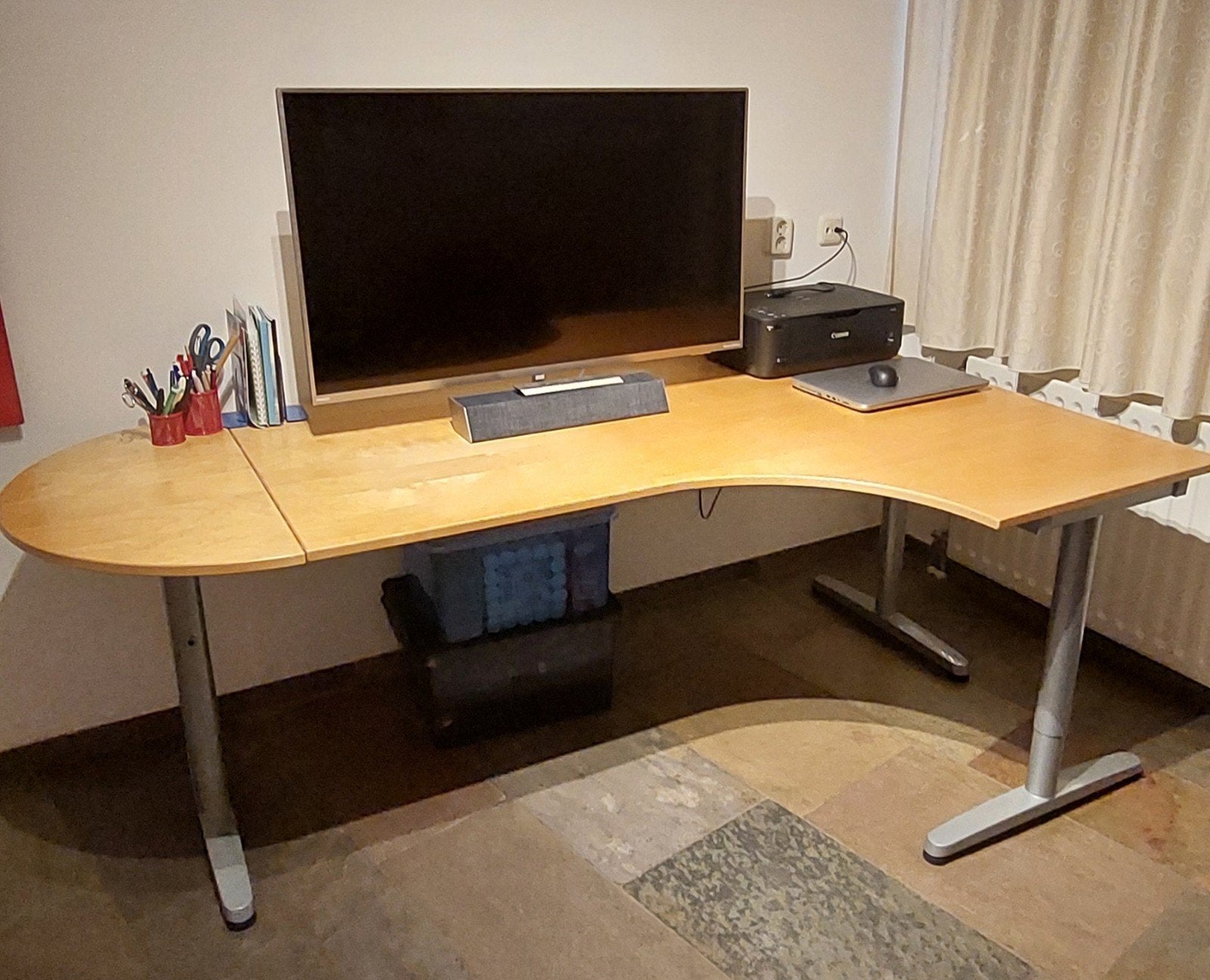 Galant bureau Ikea & bureaustoel Leanos, Gebruikt, Hout, Hoekbureau, In hoogte verstelbaar