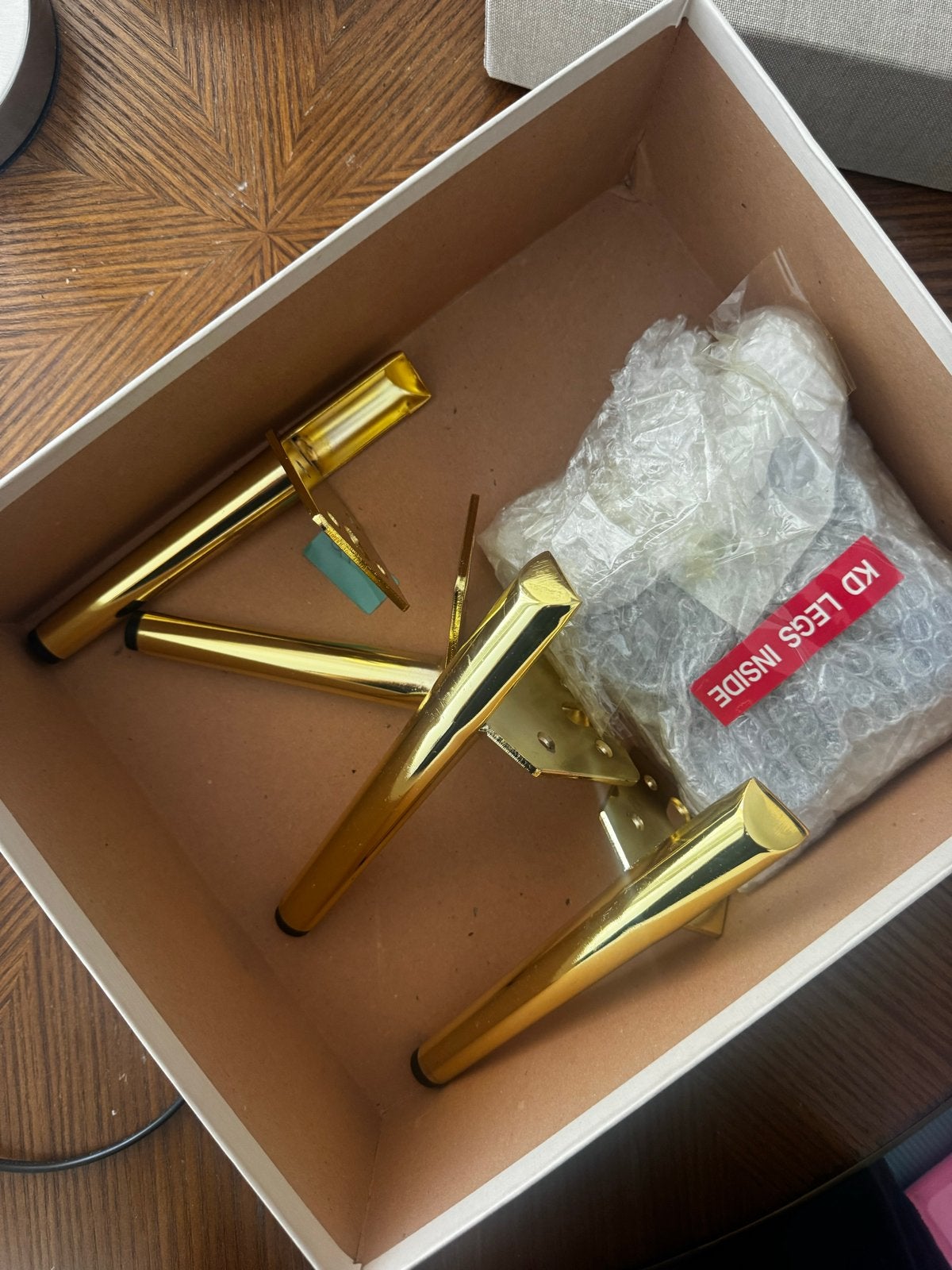 Set van 4 gouden pootjes - Zo goed als nieuw, Ophalen, Tafelpoot, Minder dan 50 cm, Zo goed als nieuw