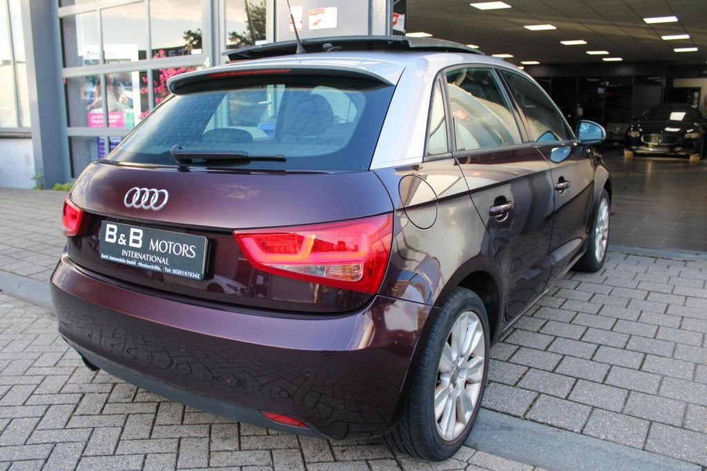 Audi A1 Sportback 1.2 TFSI Attraction|PANO|CRUISE|PDC|STOEL+, Voorwielaandrijving, Euro 5, 86 pk, 4 cilinders