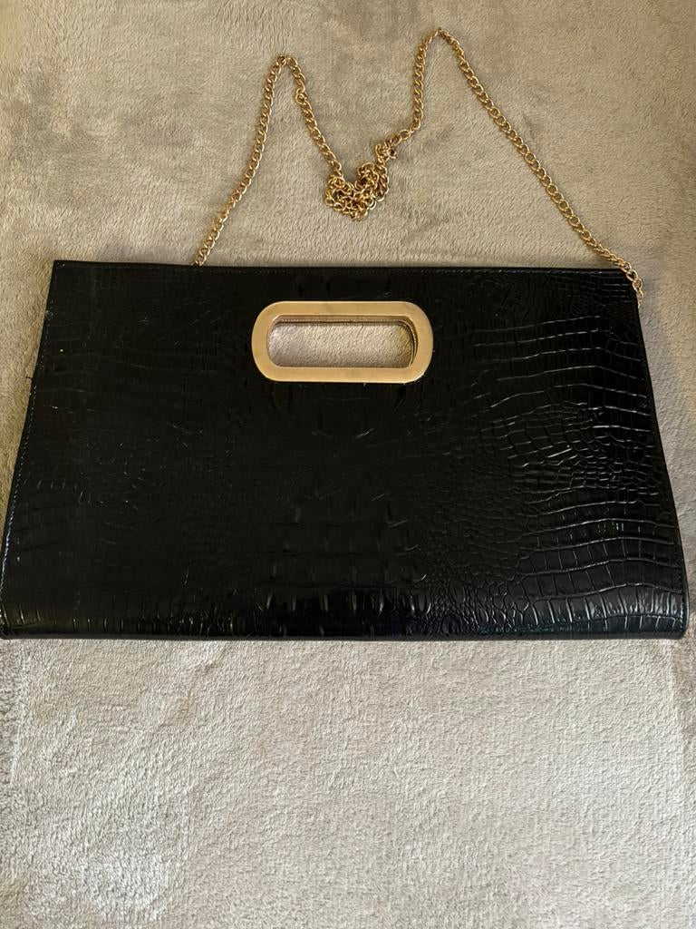 Clutch zwart groot met gouden ketting, Ophalen of Verzenden, Zo goed als nieuw, Zwart