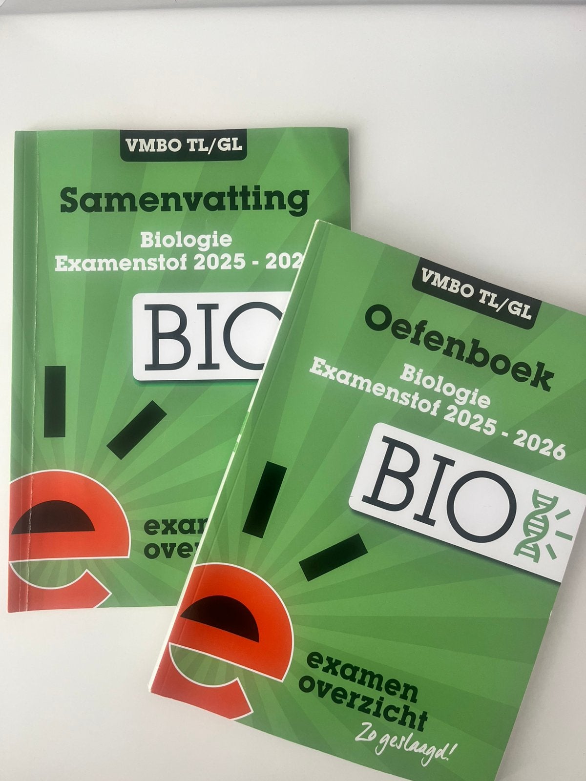 Examenoverzicht Oefenboek en Samenvatting Biologie, Boeken, Schoolboeken, Ophalen of Verzenden, Zo goed als nieuw, VMBO, Biologie