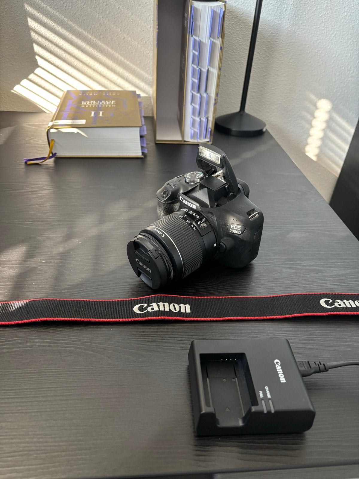 Canon EOS 2000D Spiegelreflexcamera met lens en accessoires, Spiegelreflex, Canon, Ophalen of Verzenden, Zo goed als nieuw
