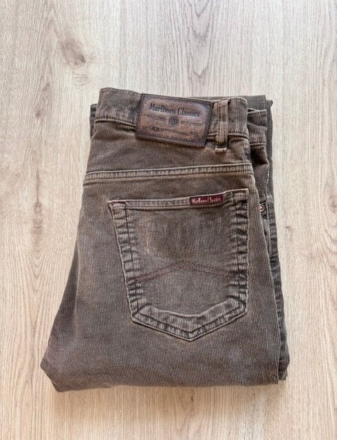 Marlboro Classics corduroy broek maat 30, Kleding | Heren, Marlboro classic, Bruin, Ophalen of Verzenden, Zo goed als nieuw