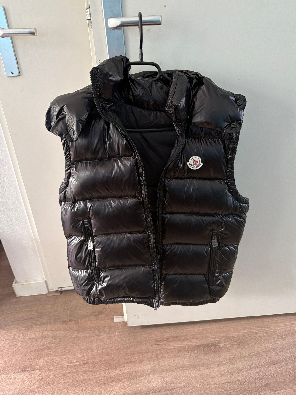 Moncler Bodywarmer Zwart - Zo goed als nieuw maat 2 M, Kleding | Heren, Bodywarmers, Ophalen of Verzenden, Zo goed als nieuw, Maat 48/50 (M)