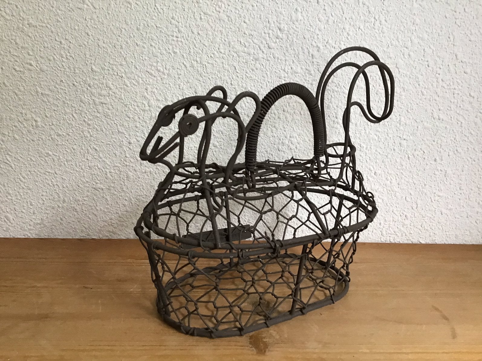 Metaal Draadmandje met hengsels / eiermandje., Ophalen of Verzenden, Zo goed als nieuw, Rond, Overige materialen