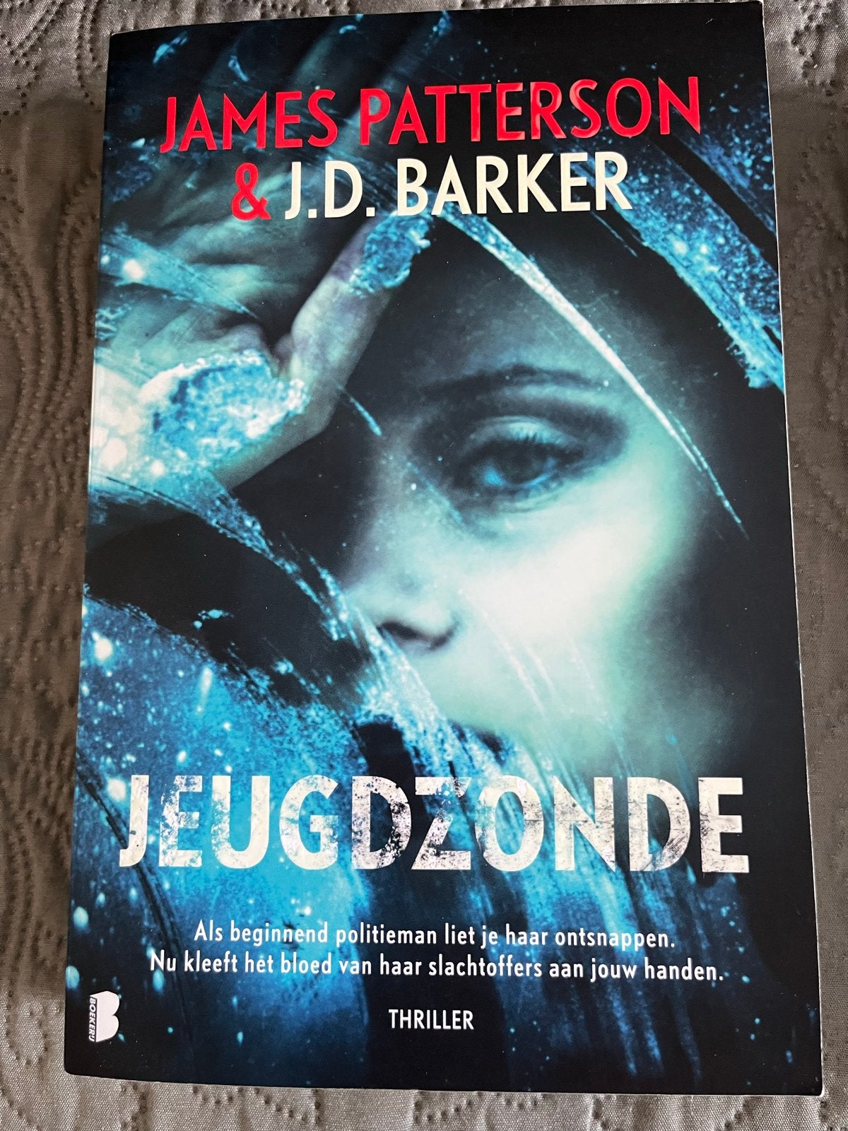 Thriller boeken - James Patterson, Helen Fields, Karin Slaug, Boeken, Ophalen of Verzenden, Zo goed als nieuw