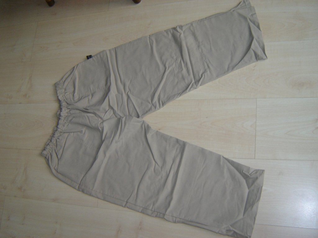 Nette zomerbroek, kaki, mt 44. Elastiek in de taille, Maat 42/44 (L), Ophalen of Verzenden, Gedragen, Bruin