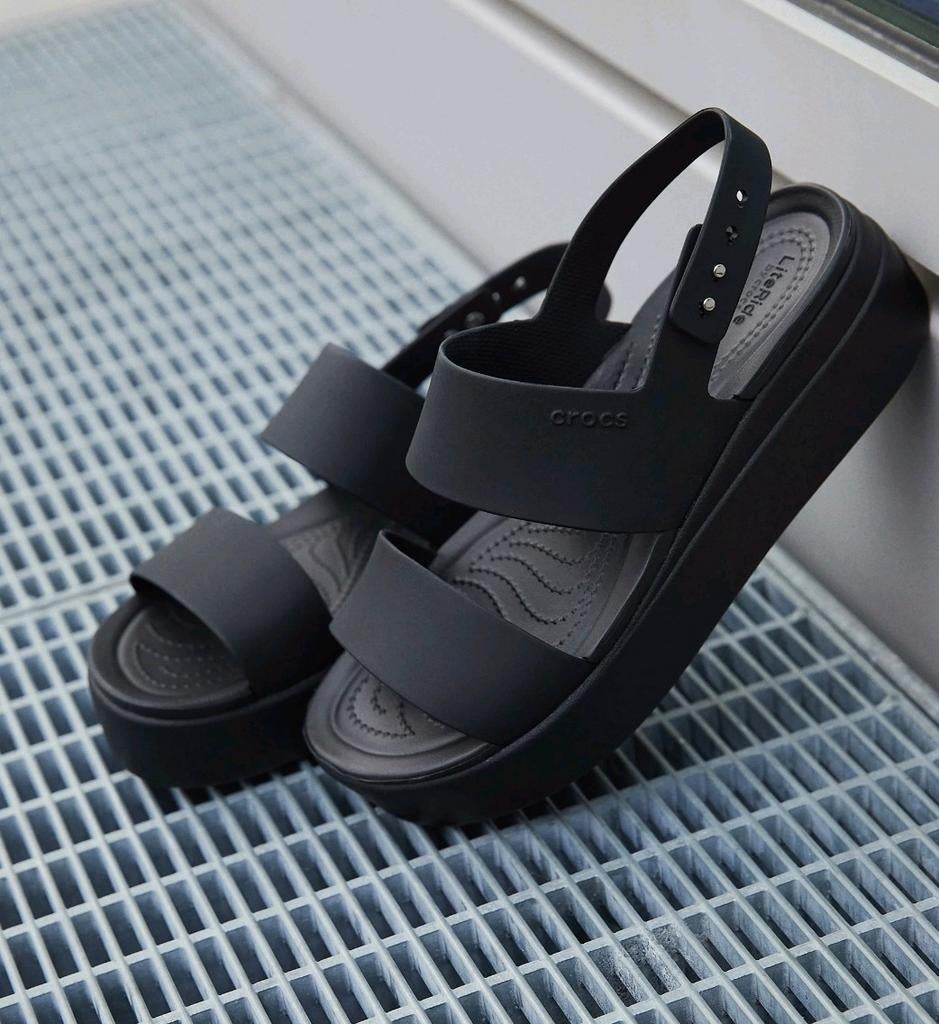 Crocs sandalen NIEUW!, Zwart, Nieuw, Crocs, Sandalen of Muiltjes