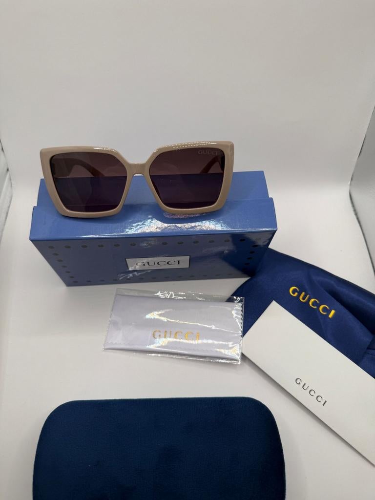 Stijlvolle Gucci Zonnebril - Nieuw, Sieraden, Tassen en Uiterlijk, Zonnebrillen en Brillen | Dames, Overige merken, Zonnebril