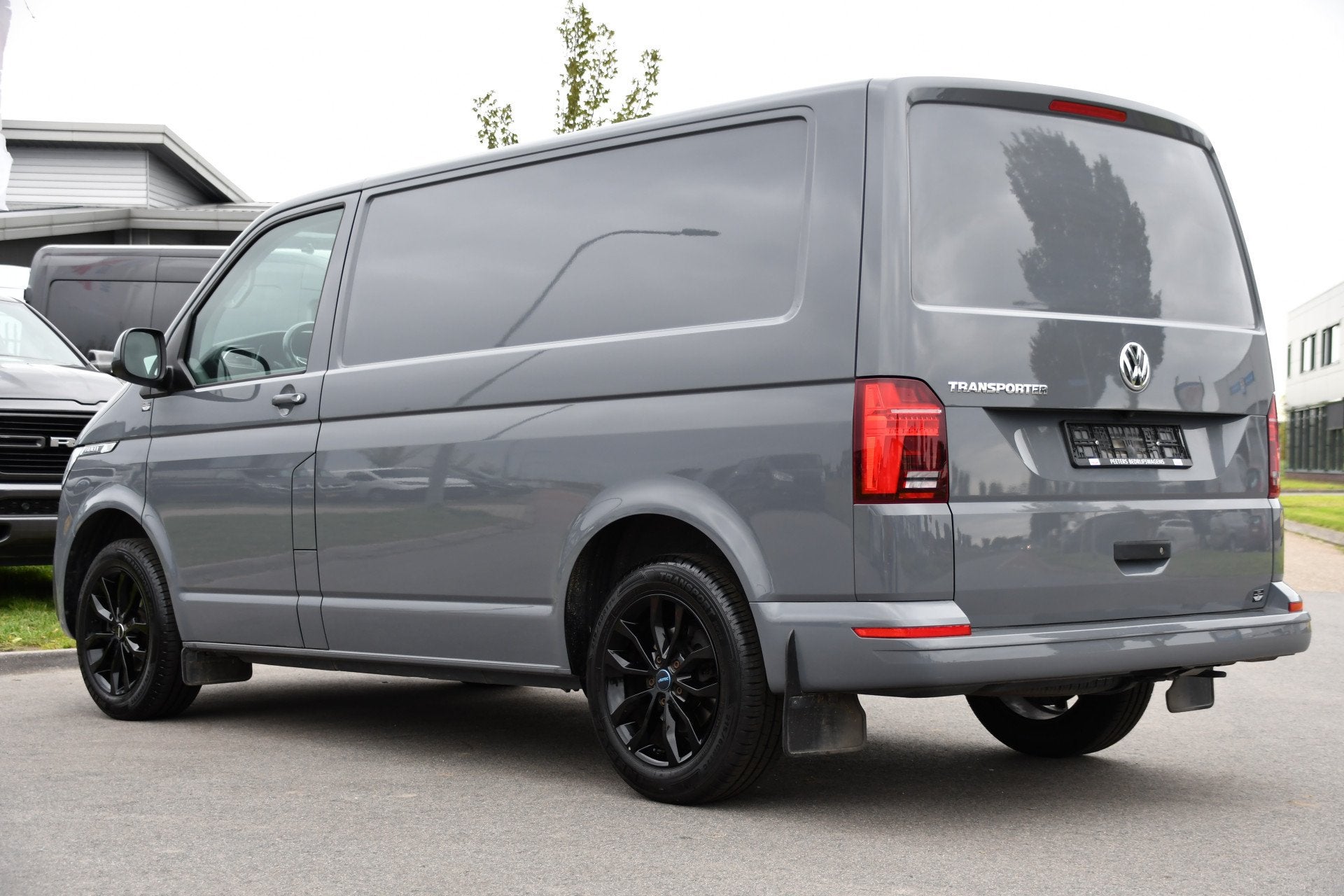 Volkswagen Transporter 2.0 TDI L1H1 Bulli Virtual, Camera, C, Auto's, Voorwielaandrijving, Dealer onderhouden, 4 cilinders, 150 pk