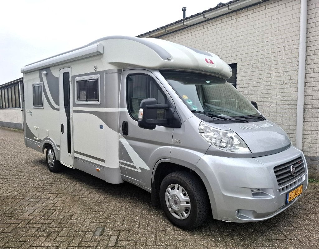 adria coral platinum S 640Sp van 2009, Ringverwarming, Fiat, Fietsendrager, 6 tot 7 meter