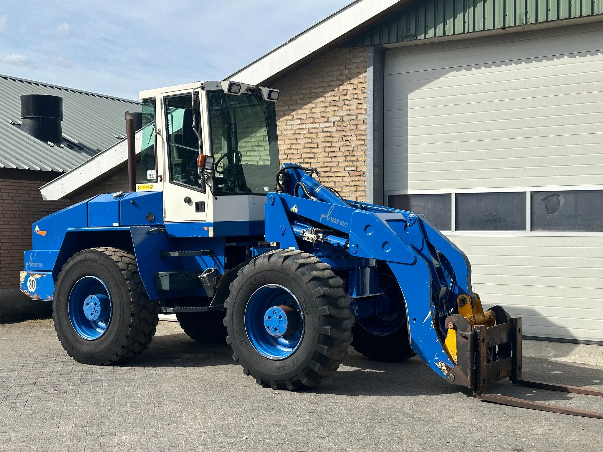 Paus RLS 1252 SL (bj 2005), Wiellader of Shovel
