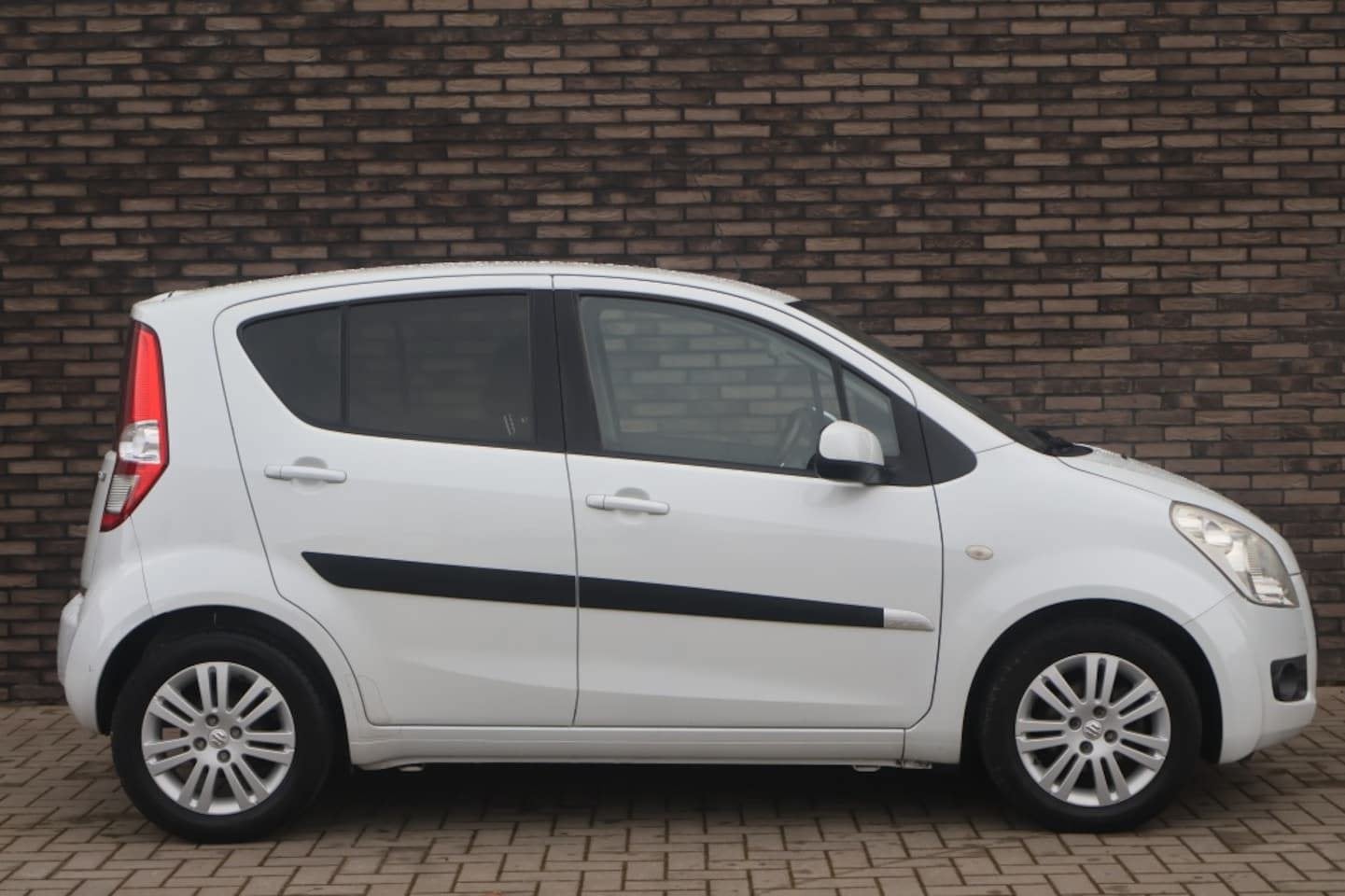 Suzuki Splash 1.0 VVT Exclusive, Euro 5, Gebruikt, 31 €/maand, Origineel Nederlands