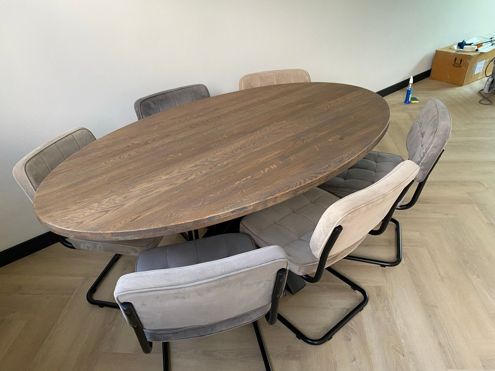 Ronde eettafel van eikenhout, Huis en Inrichting, Gebruikt, 100 tot 150 cm, Ophalen of Verzenden, Vier personen
