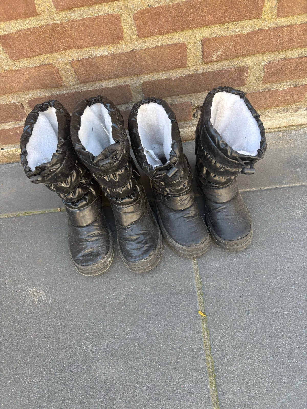 Zwarte Snowboots - Maat 30 en 32, Ophalen, Gedragen, Zwart, Snowboots