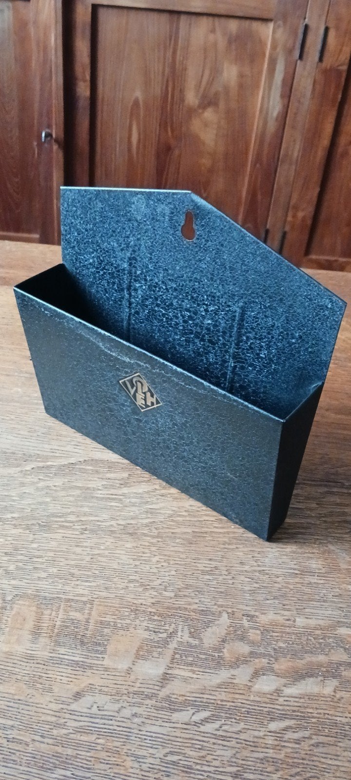BRIEVEN HOUDER ART DECO AMSTERDAMSE SCHOOL  LOGO ONBEKEND, Ophalen of Verzenden