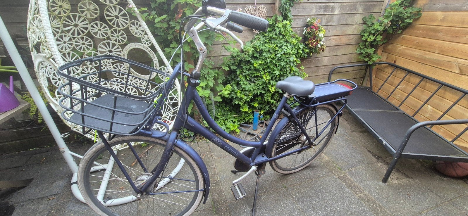 Elektrische fiets met voorwielmotor en mand, Ophalen, Gebruikt, Cortina, 55 tot 59 cm