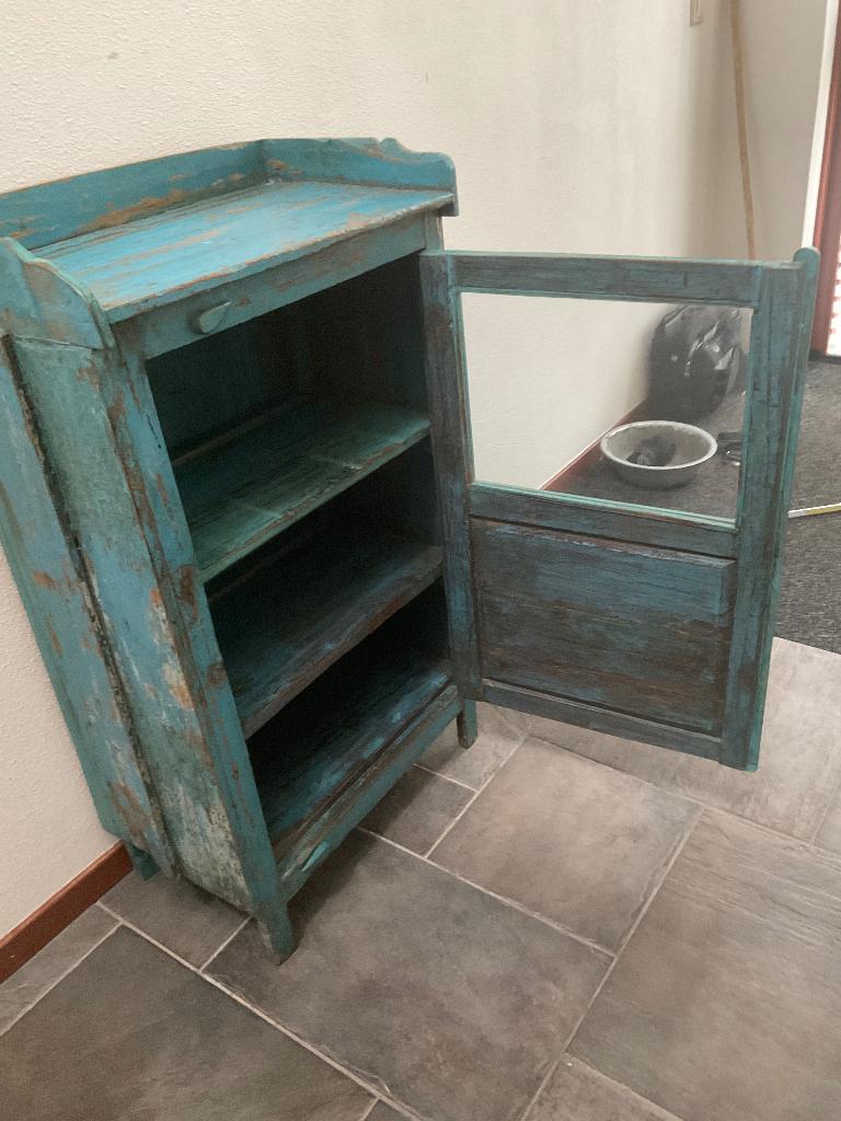 Antiek kastje turquoise, Ophalen, Gebruikt, 100 tot 150 cm, 50 tot 100 cm