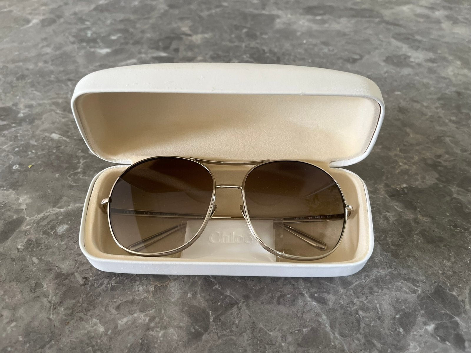 Chloé zonnebril - Aviator model zilverkleurig frame, Ophalen of Verzenden, Nieuw, Zonnebril, Overige merken