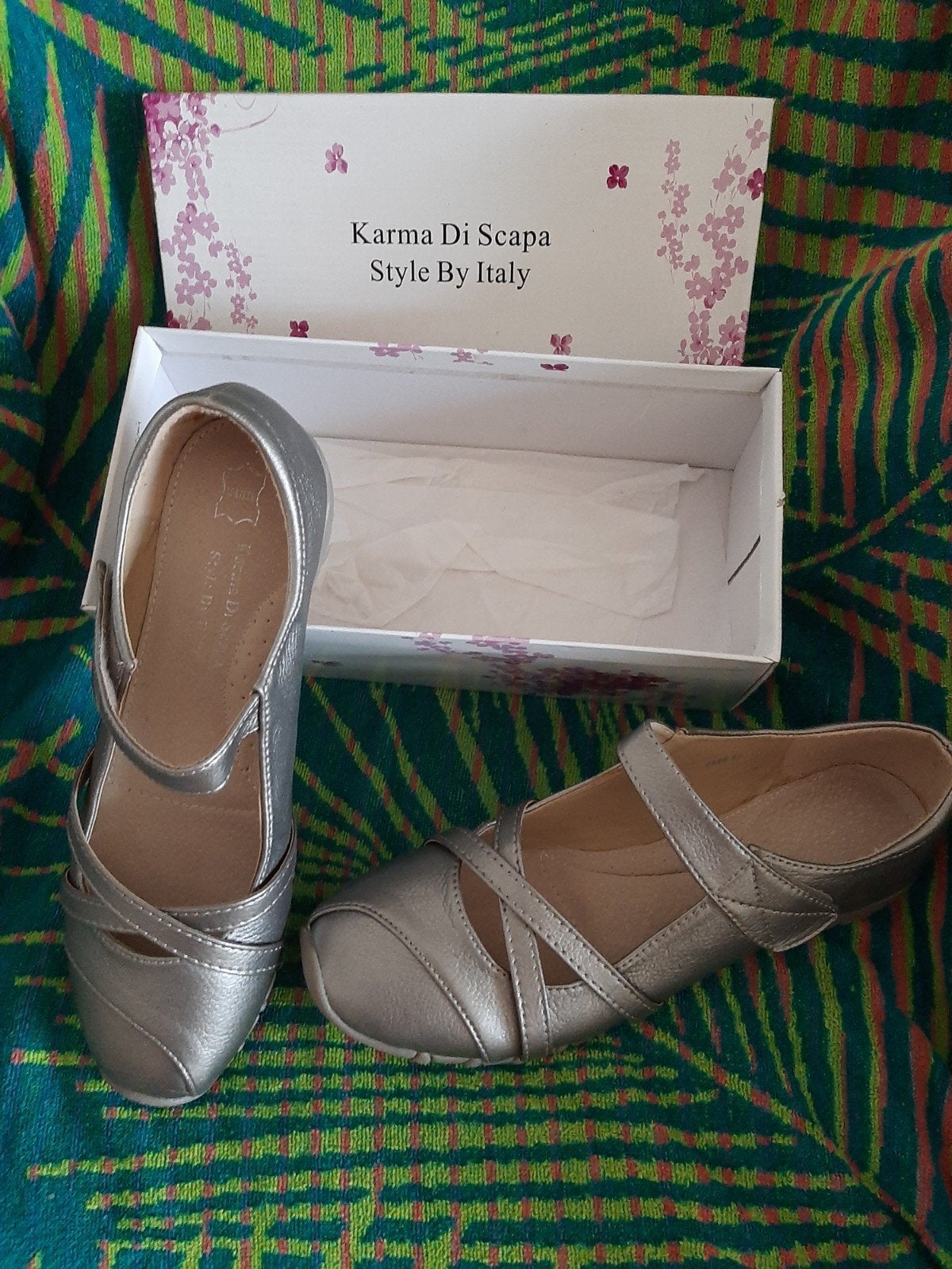 Damesschoenen. Ballerina's. Maat 42. Zilver., Ophalen of Verzenden, Zo goed als nieuw, Overige kleuren