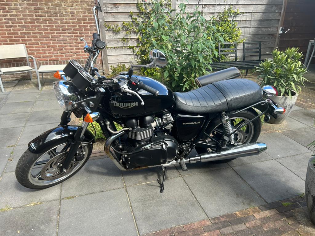 Triumph Bonneville T100 - Zwart, Motoren, Motoren | Triumph, 2 cilinders, Motorrijbewijs A, Gebruikt, Particulier