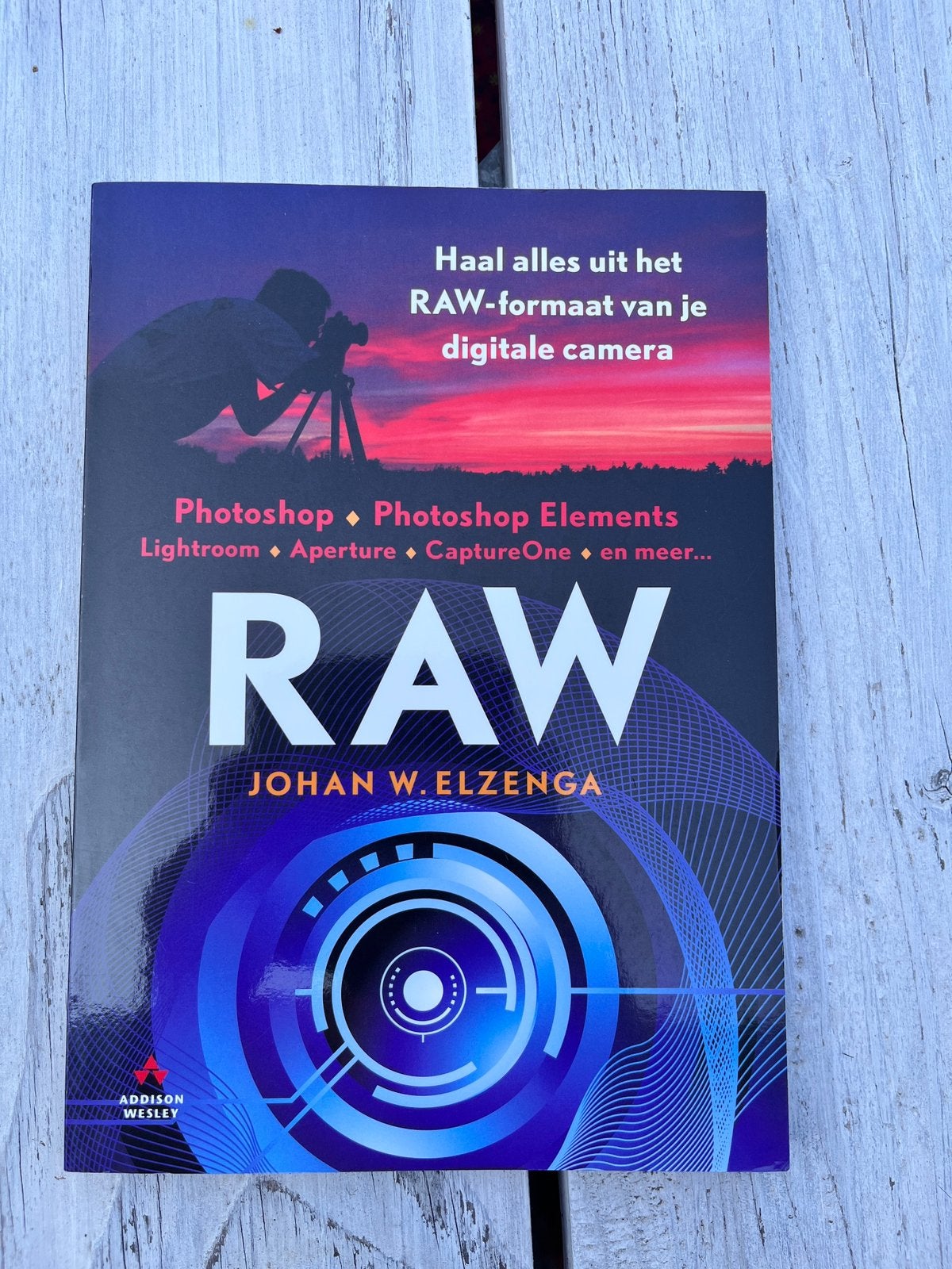 J. Elzenga - haal alles uit je RAW formaat, Ophalen of Verzenden, Zo goed als nieuw, Techniek, J. Elzenga