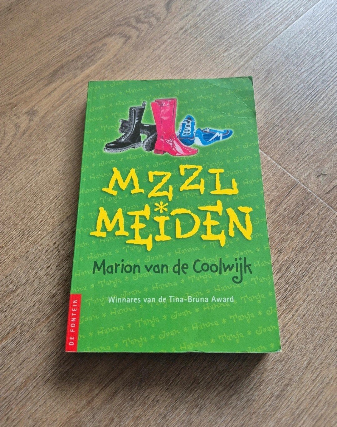MZZL Meiden boek van Marion van de Coolwijk, Boeken, Ophalen of Verzenden, Zo goed als nieuw, Fictie, Marion van de Coolwijk