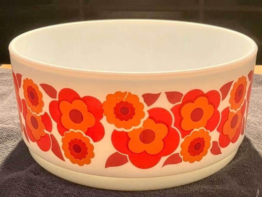 Arcopal Lotus schaal 21,5 cm breed, 9,5 cm hoog, Gebruikt, Schaal, Rond, Ophalen of Verzenden