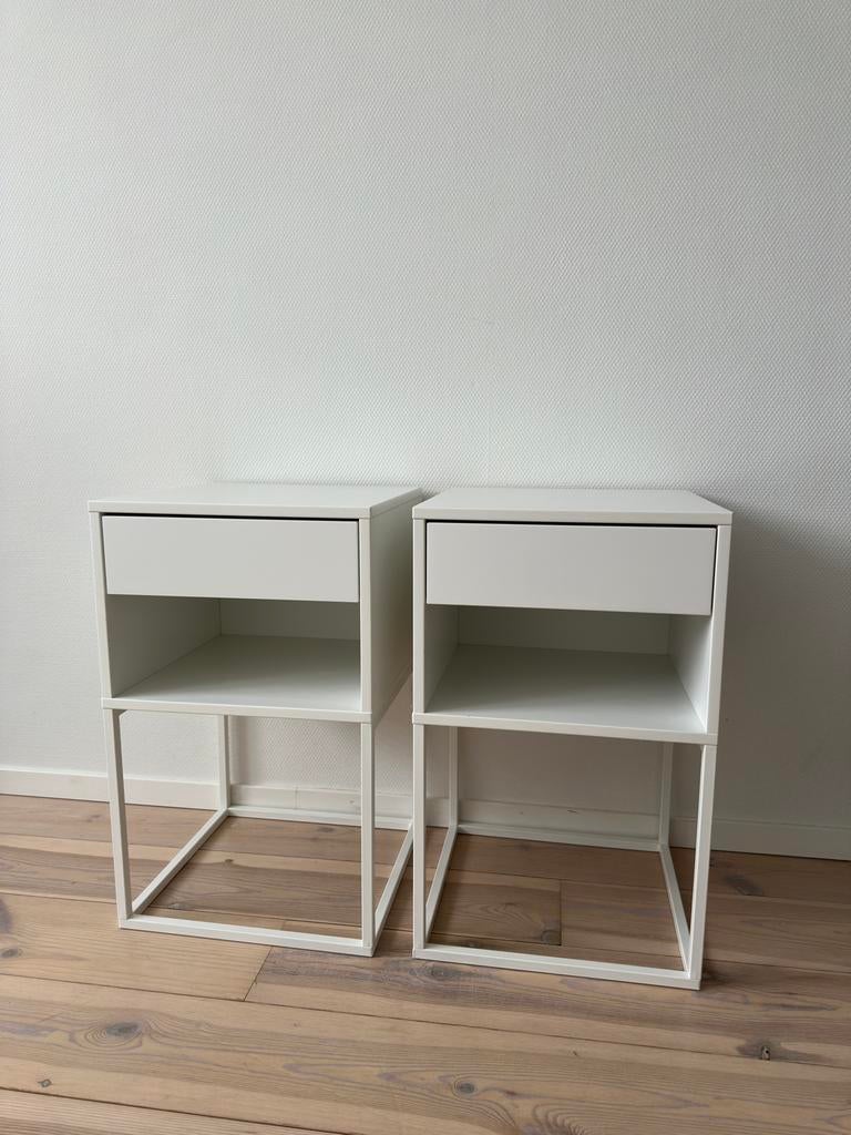 Ikea Vikhammer wit nachtkastje, Huis en Inrichting, Ophalen, Zo goed als nieuw, Minder dan 45 cm, Minder dan 55 cm