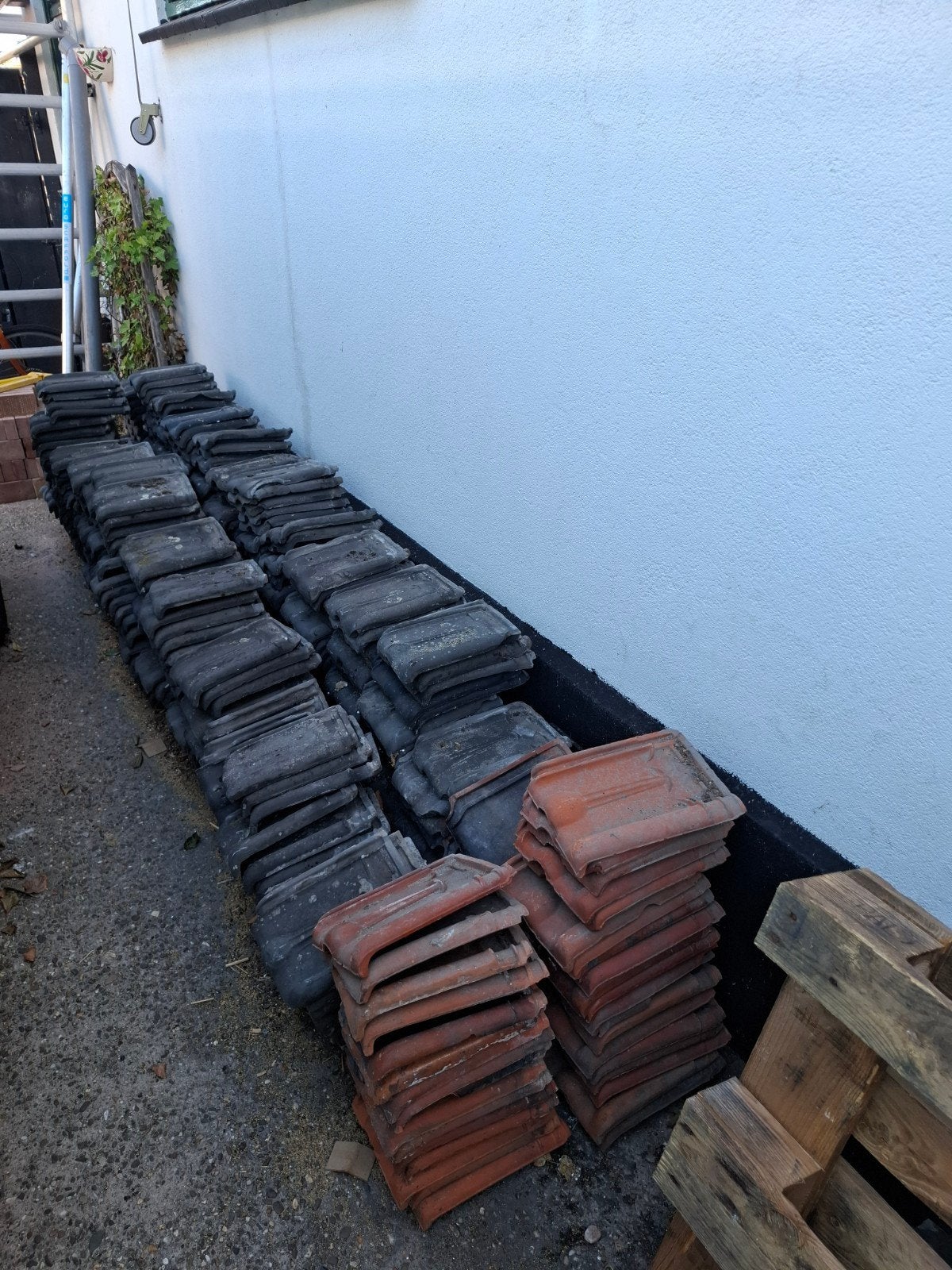 kruispannen, Doe-het-zelf en Verbouw, Dakpannen en Dakbedekking, Ophalen, Steen of Klei, Zwart, 15 m² of meer