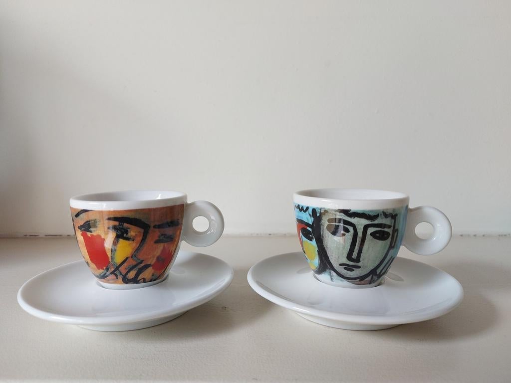 2 Illy Collection espresso kop en schotels Sandro Chia 1994, Huis en Inrichting, Keuken | Servies, Ophalen of Verzenden, Overige stijlen