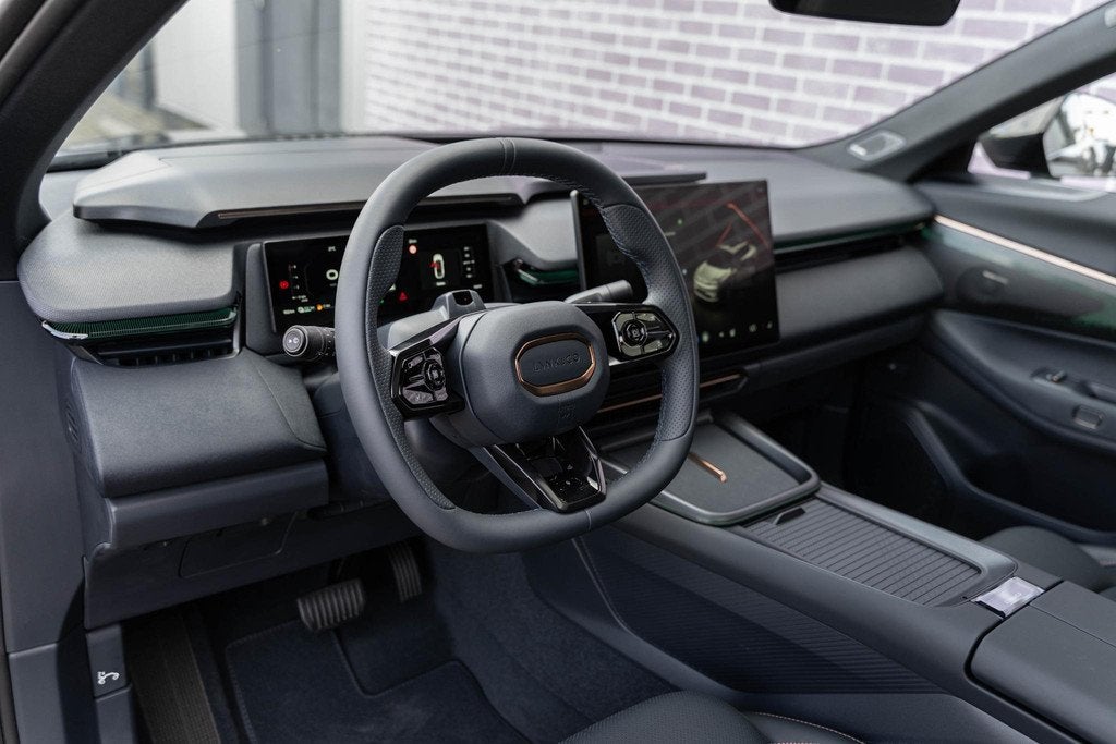 Lynk & Co 08 1.5 Plug-in Hybrid More | PHEV | Matrix LED Kop, Auto's, Lynk & Co, 12 maanden, Gebruikt, 4 cilinders, 2087 kg