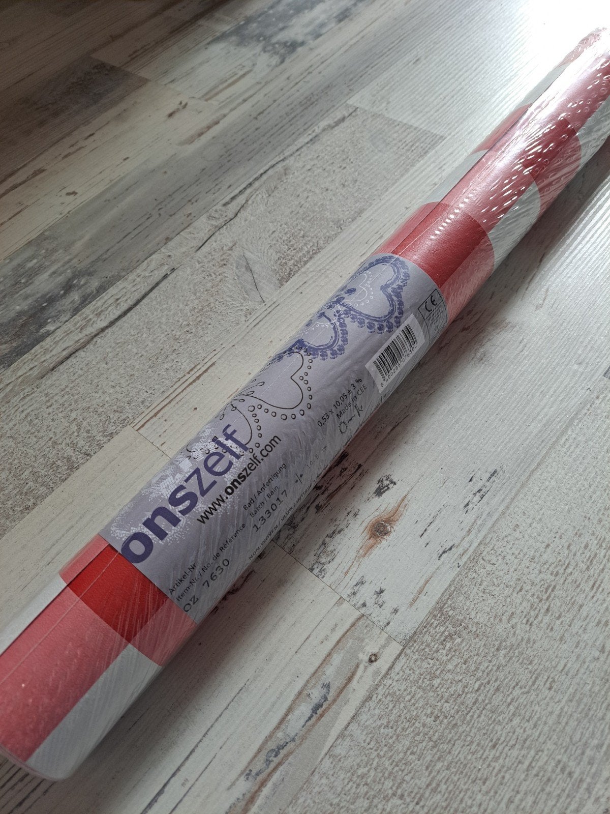 Vliesbehang rood/wit  - Onszelf, Overige merken, Modern, Ophalen of Verzenden, Rood