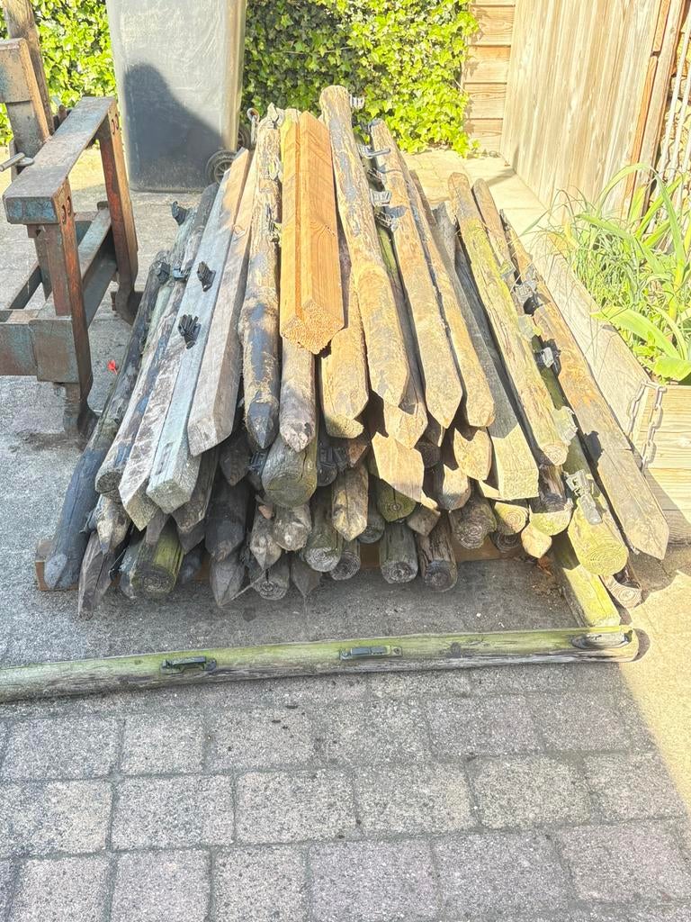 Te koop afrasterings palen ( draadpalen ), Dieren en Toebehoren, Ophalen of Verzenden, Zo goed als nieuw, Overige soorten